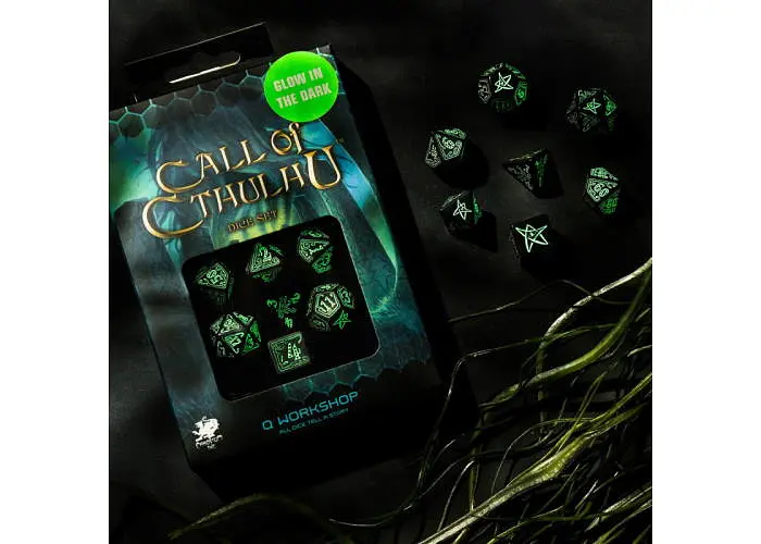 Набір кубиків Call of Cthulhu Black & glow-in-the-dark Dice Set , 7 шт. (SCTH07) - фото 3