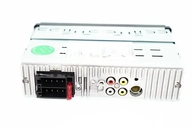 Автомагнитола MP5 4022D 1DIN с экраном 4.1" - фото 3