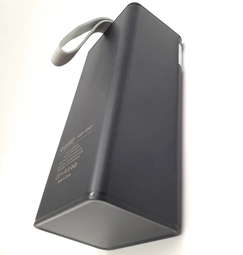 Потужний Повербанк із LED ліхтариком Power Bank із швидкою зарядкою 40000mAh 2USB /Type-C PD/QC 5A/22.5W Maxmate MMP40KP чорний - фото 10
