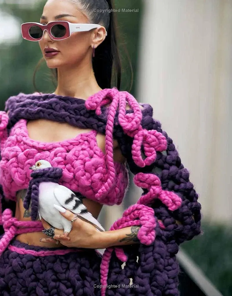The Pink Book: Fashion, Styles & Stories - фото 6