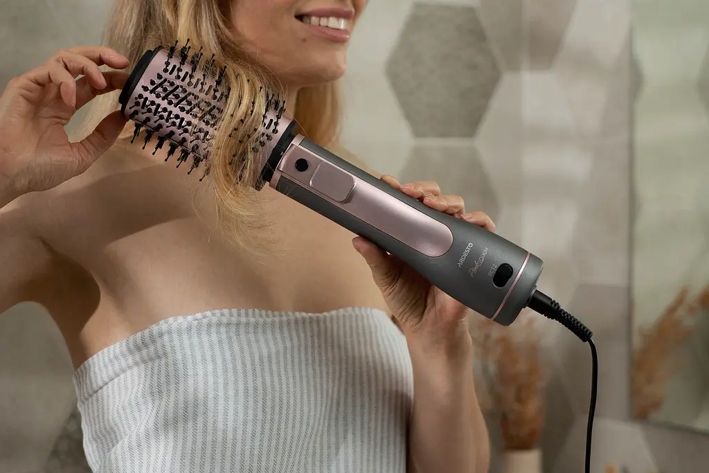 Фен-щетка Brush Pink Touch, 1200Вт, 2 скорости, 2 темп. режимы, LED-дисплей, функция иониза ARDESTO teh0017574 - фото 4