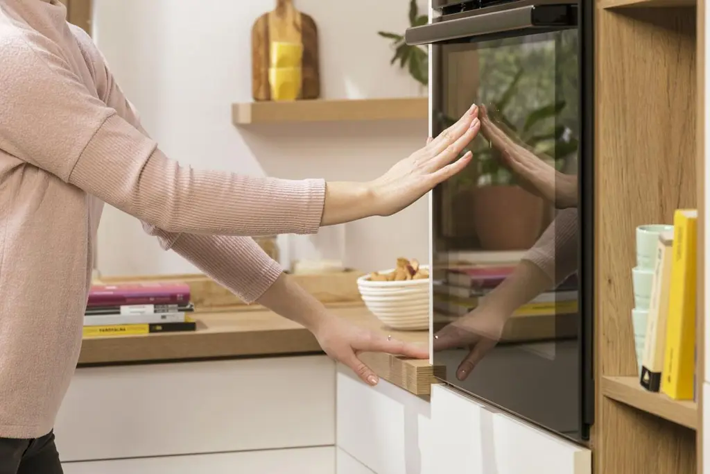 Духова шафа електрична Gorenje 77 л A+ пара дисплей піроліз чорний - фото 10