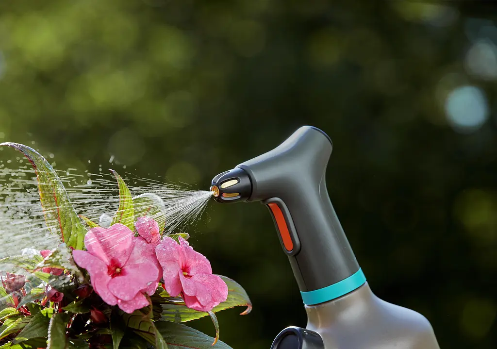 Обприскувач ручний акумуляторний Gardena EasyPump 1 літр (11114-20) - фото 6