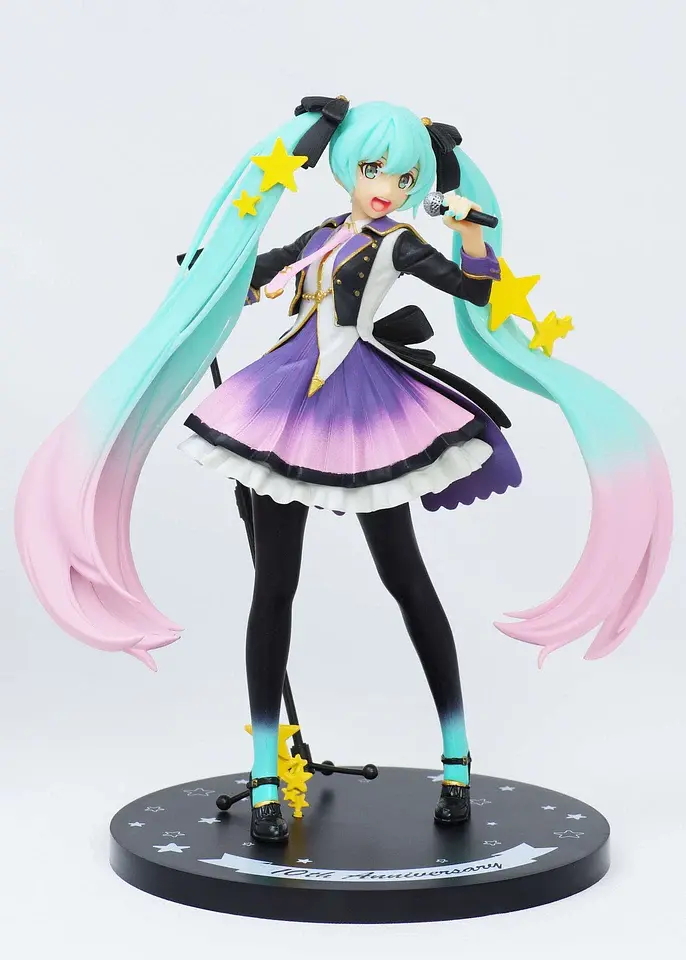 Фигурка Taito Хацунэ Мику Hatsune Miku 10th Anniversary Pearl ver​​​​​​​ 18 см T HM AY10 - фото 2
