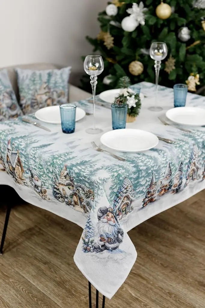 Скатерть Прованс гобеленовая Сказочные гномы 260х135 см (38451) - фото 3