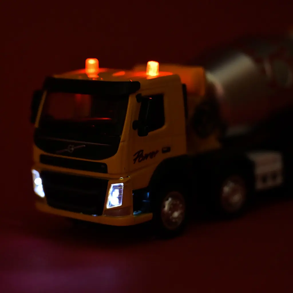 Колекційна металева модель спецтехніки Автопром Бетонозмішувач Volvo зі світлом і звуком 1:50 - фото 9