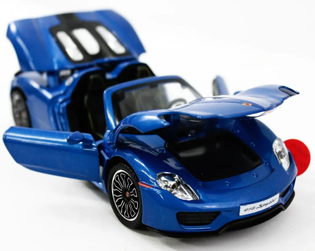 Колекційна металева модель автомобіля Автопром Porsche 918 Spyder з інерцією, світлом та звуком 1:24 - фото 6