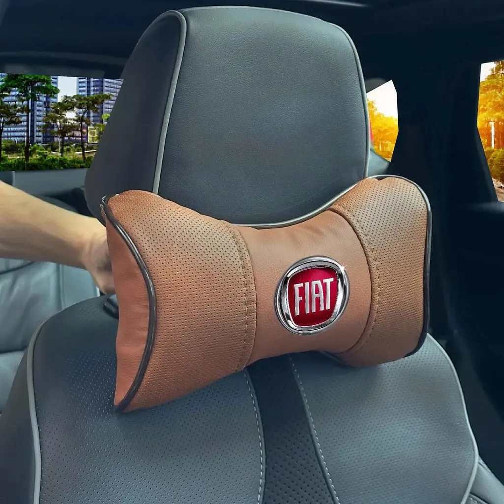 Подушка на підголівник з логотипом Fiat Екошкіра 3D Кольоровий лого Коричневий-Коричневий кант 1 шт