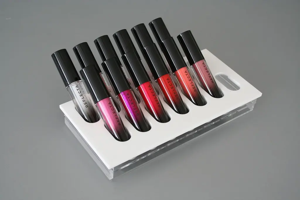 Блиск для губ Nouba Reflecta Treatment Lip Gloss відтінок 06 (Satin) 3.5 мл - фото 3