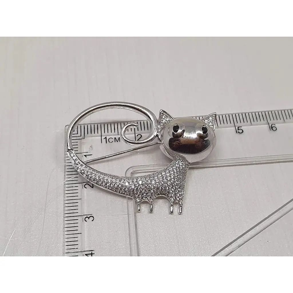 Срібна брошка Dear Кішка з фіанітами. 9011.1С - фото 4