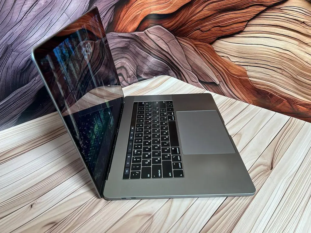 Ноутбук Apple MacBook Pro 15" A1990 i9-9880H/16/500 (C02YP71ZLVCG) Б/в - фото 4