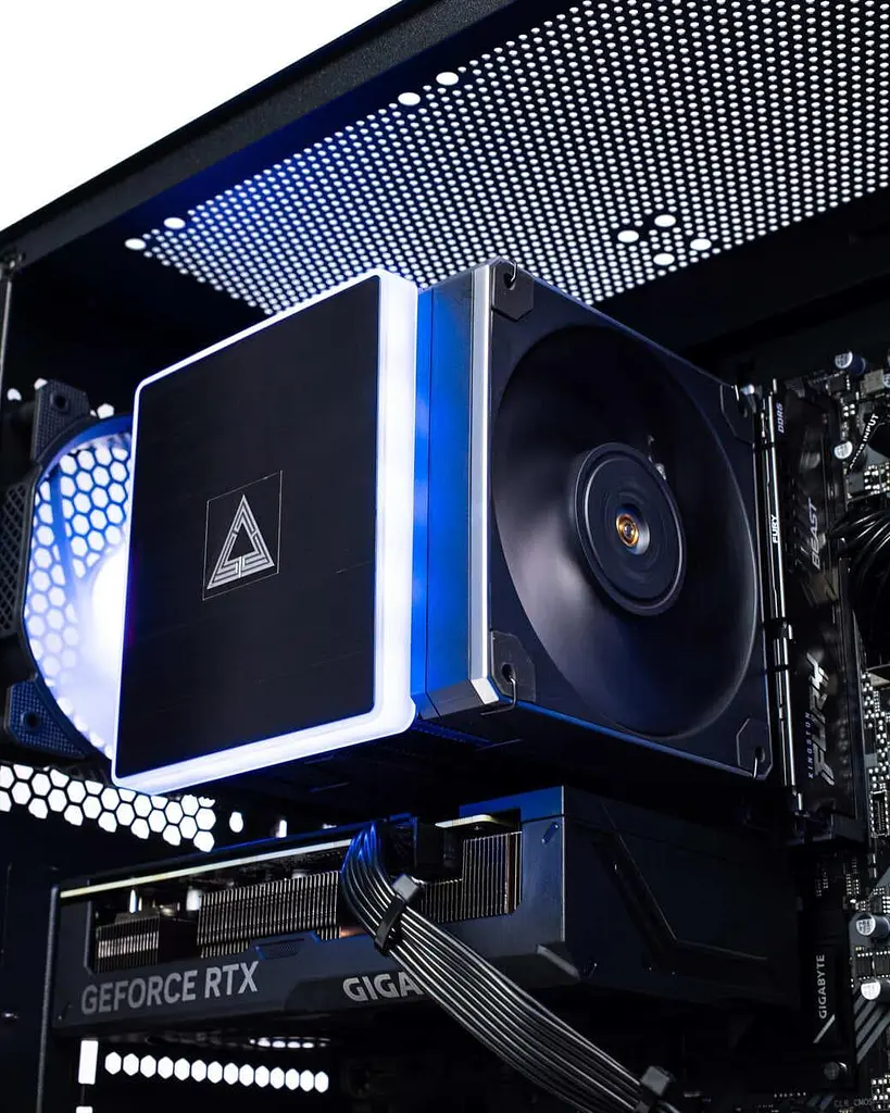 Комп'ютер Master_7148 (RX 9060 XT, Ryzen 7 7800X3D, 32 Гб, SSD 1 ТБ) - фото 4