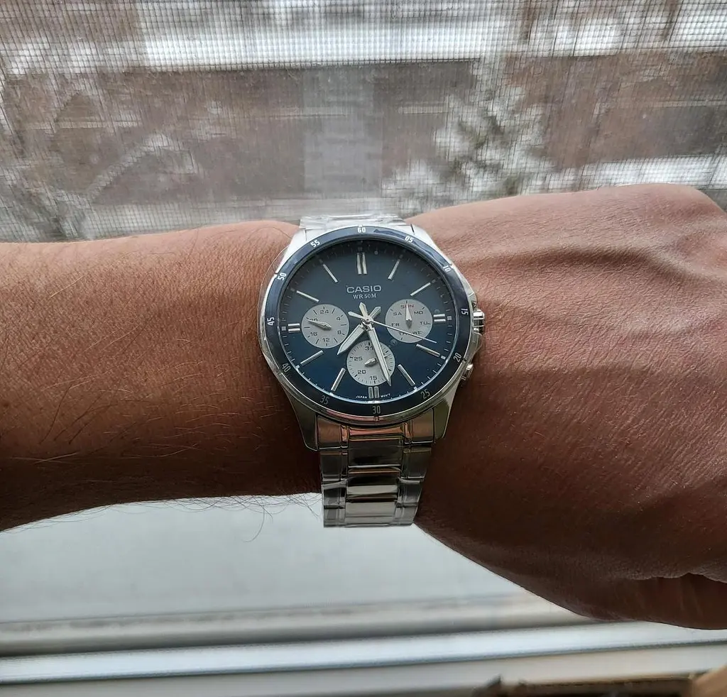 Чоловічий годинник Casio Timeless Collection MTP-1374D-2A3VDF - фото 4