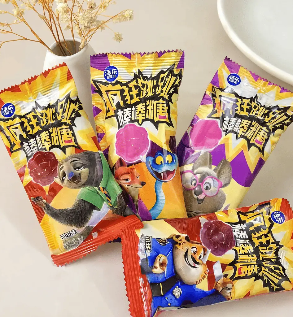 Льодяники Tala's Zootopia 2 Lollipop Grape Cola Flavor 56г - фото 4