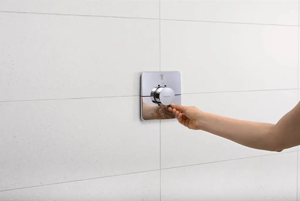 Термостат для душу Hansgrohe ShowerSelect Comfort Q chrome 15583000 - фото 2