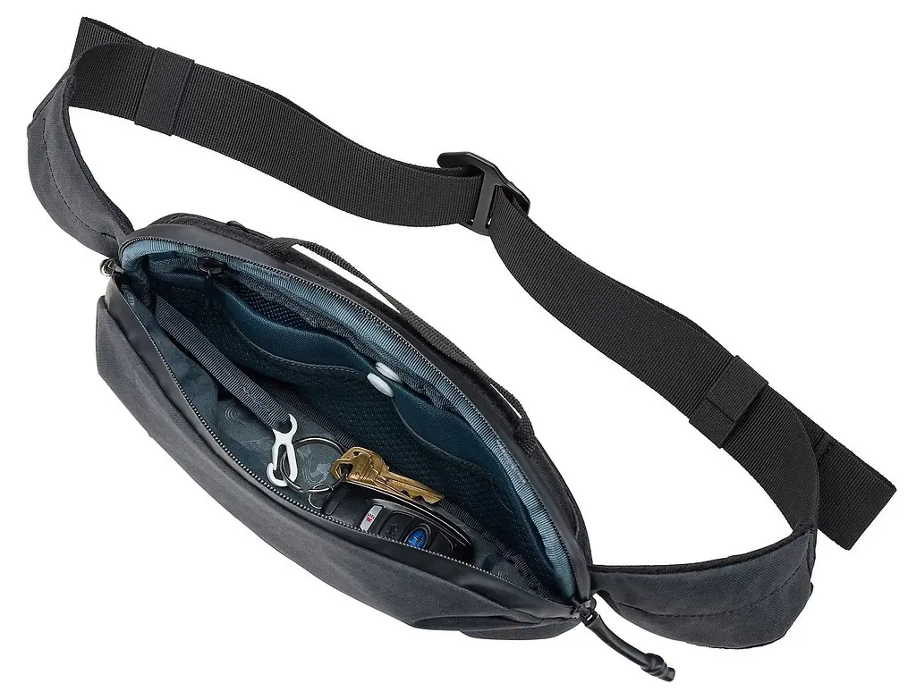 Cумка через плече Thule Aion Sling Bag TASB102 (Black) (6808630) - фото 5
