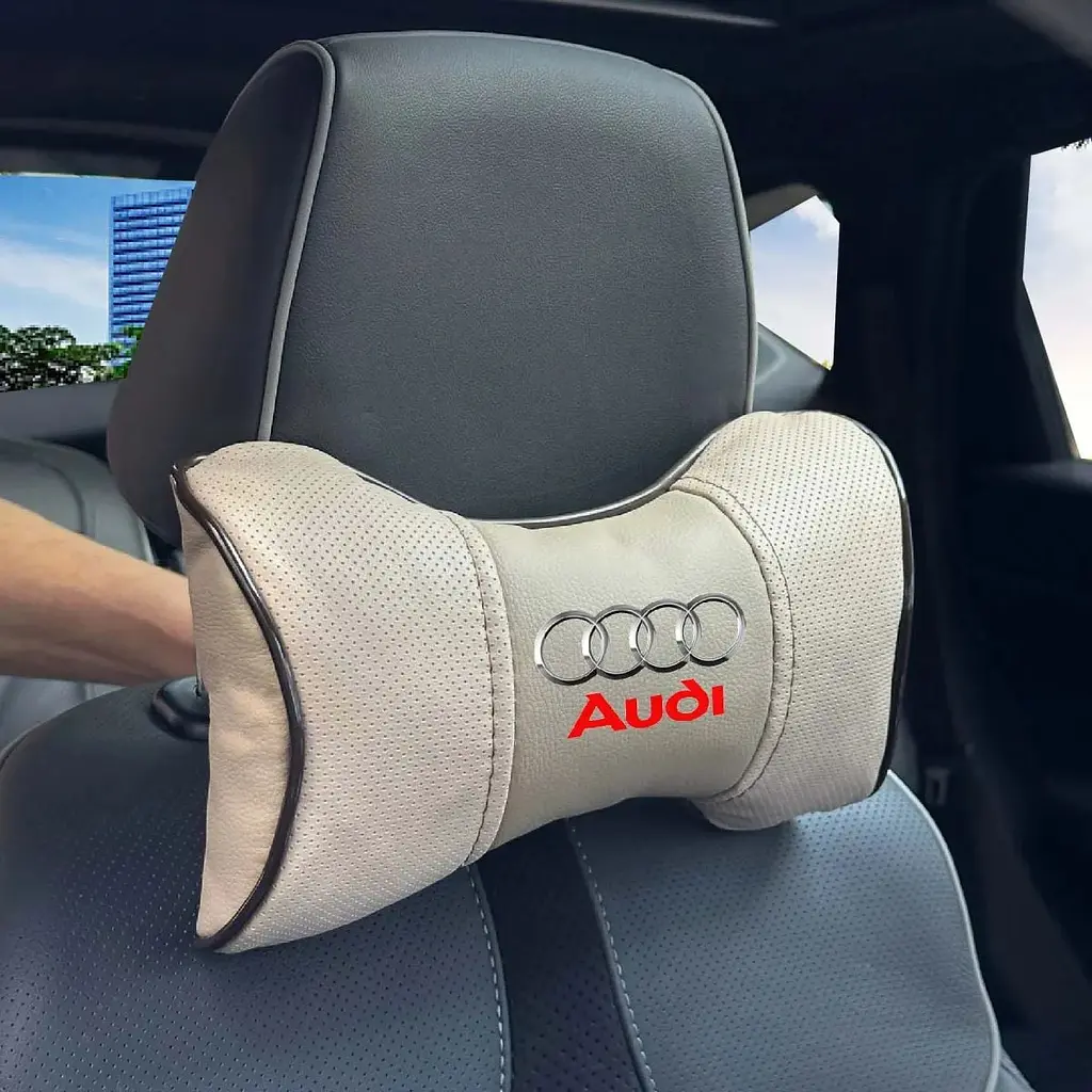 Подушка на підголівник з логотипом Audi Екошкіра 3D Кольоровий лого Бежева-Коричневий кант 1 шт