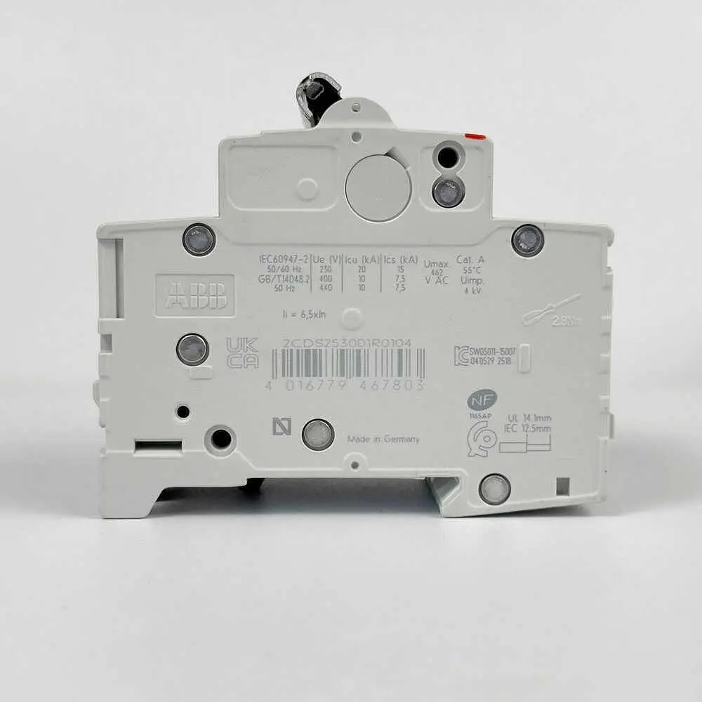 Автоматичний вимикач ABB S203-C10 ( 2CDS253001R0104 ) - фото 3