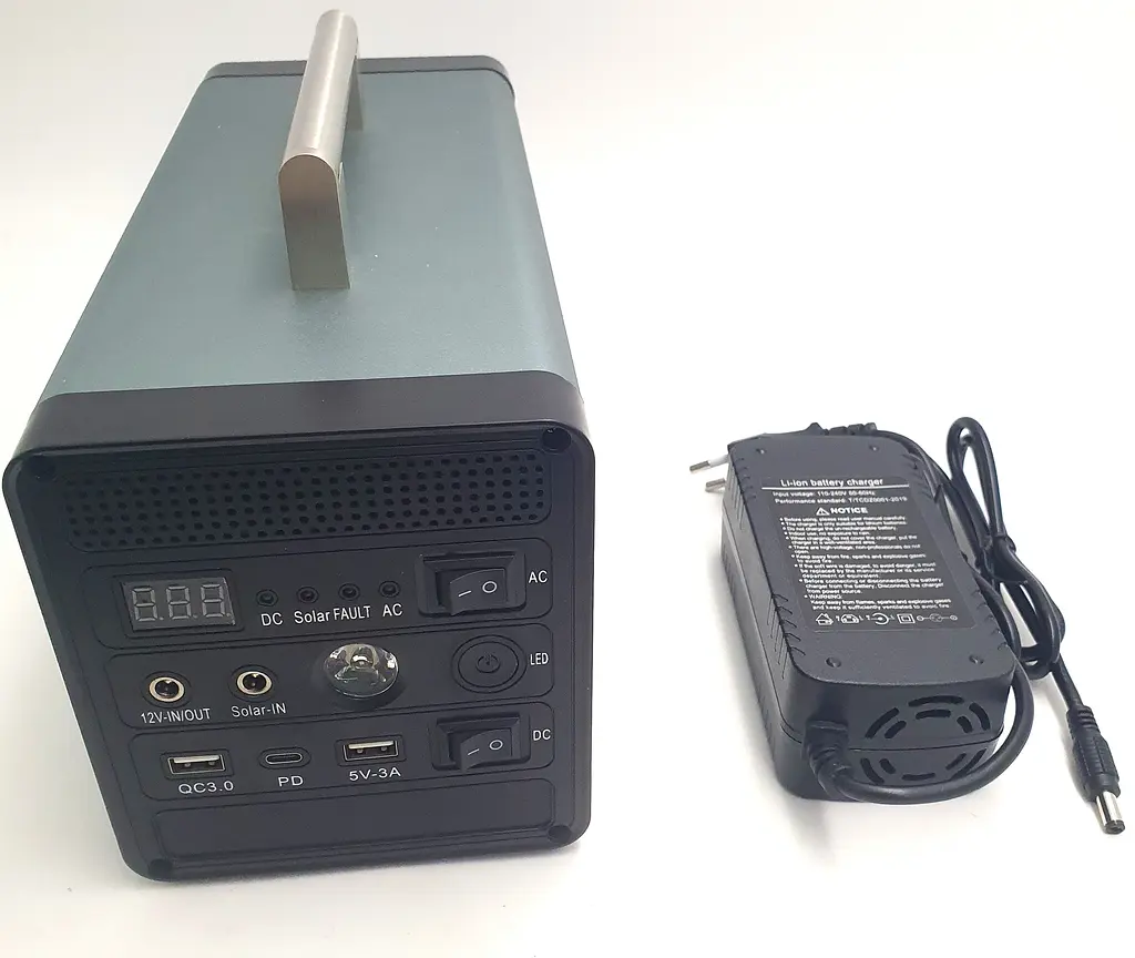 Акумуляторний інвертор-перетворювач напруги 600 Вт 150000 mAh Power Bank з розеткою 220 V та 12 V, зарядна станція Yachu 555 Wh 11,1 V/50 Ah/600 W - фото 7