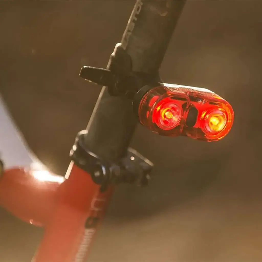 Велосипедный фонарь Mactronic Wall'e (18 Lm) задний светодиодный - фото 6