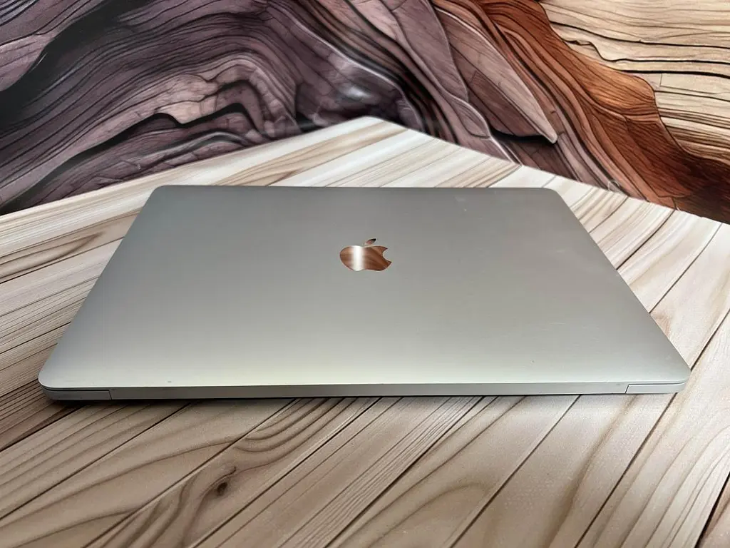 Ноутбук Apple MacBook Pro 13" 2020 i7-1068NG7/32/512 (C02DV4M9ML87) Б/в - фото 8