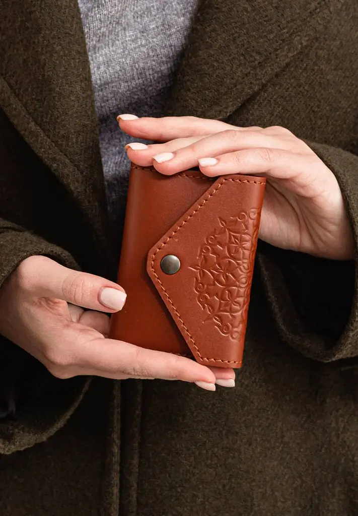 Шкіряний кард-кейс 3.0 світло-коричневий з мандалою - фото 2