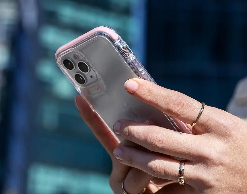 Протиударний прозорий чохол GEAR4 Piccadilly D3O з антимікробним покриттям для iPhone 11 Pro (5.8") Pink + Transparent - фото 4