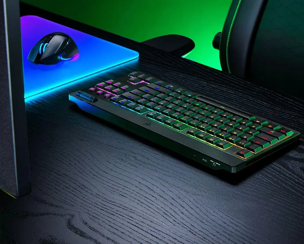 Клавиатура Razer BlackWidow V4 Low-Profile TKL Green switch (RZ03-05450500-R3M1) - фото 8
