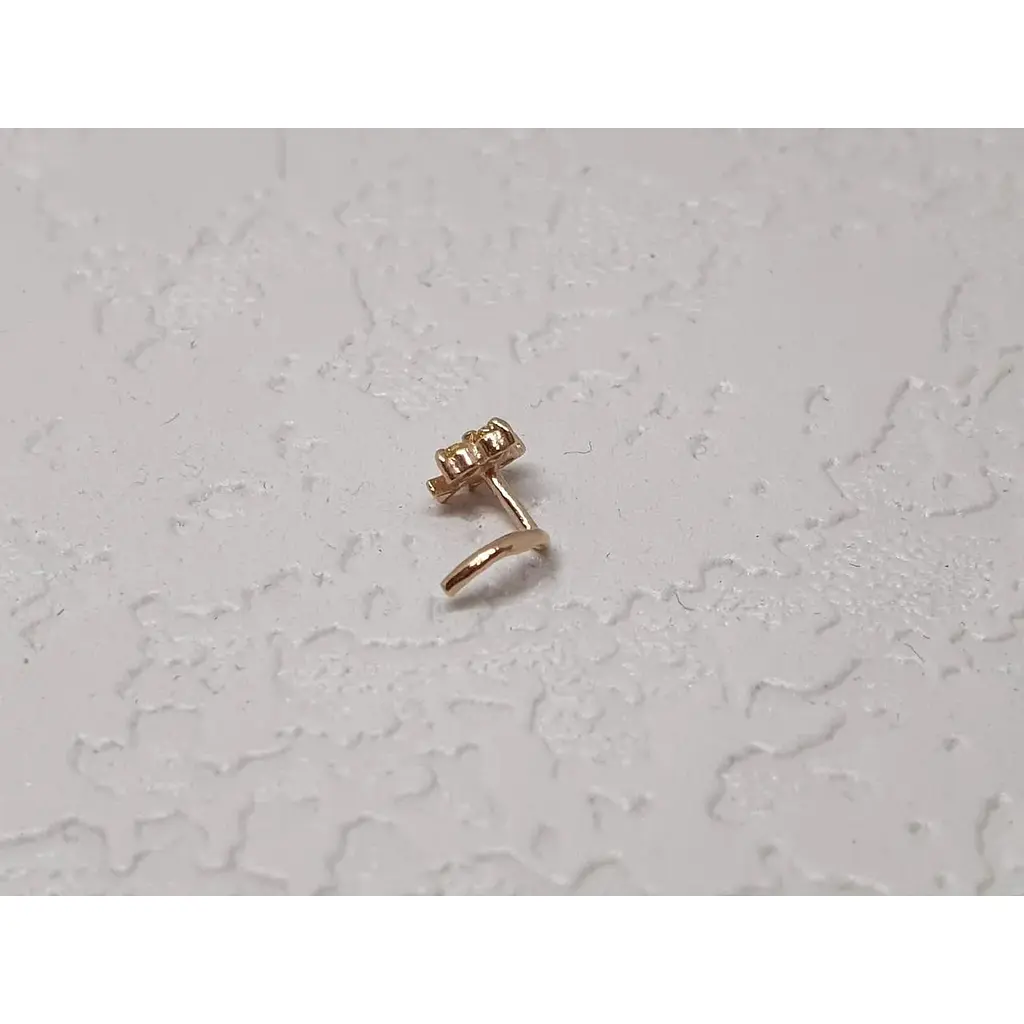 Золотая серьга-пирсинг в нос Dear с фианитами. 1041.10 Шампань - фото 3