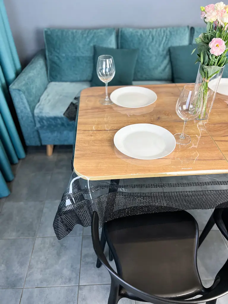 Скатерть силиконовая с черной стразовой лентой двойной 120х120 см - фото 7