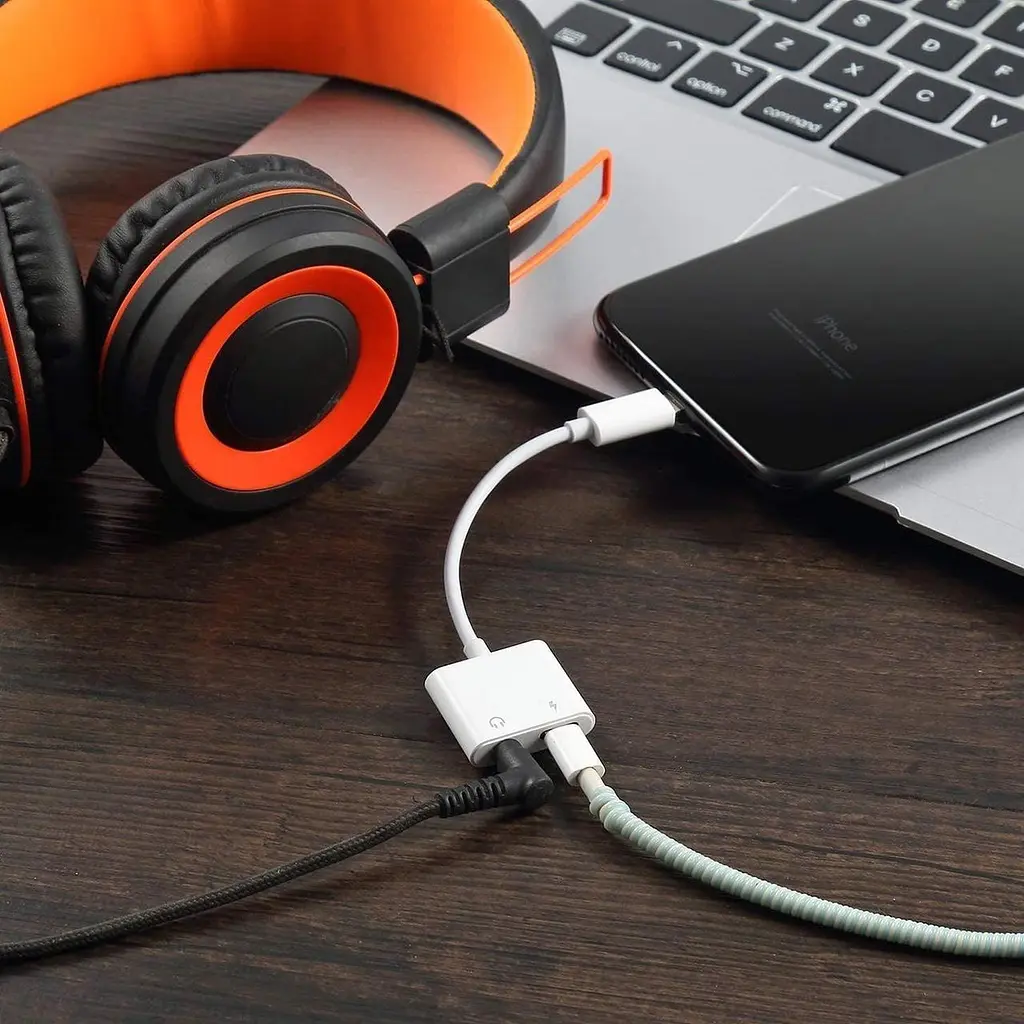 Адаптер Lightning 2в1 для iPhone з AUX 3.5 мм та портом зарядки - фото 5
