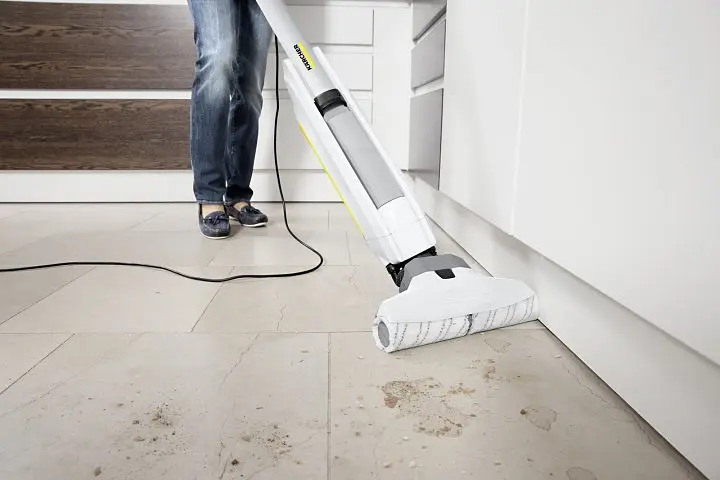 Вертикальный пылесос Karcher FC 5 Cordless Premium (1.055-660.0) [71452] - фото 8