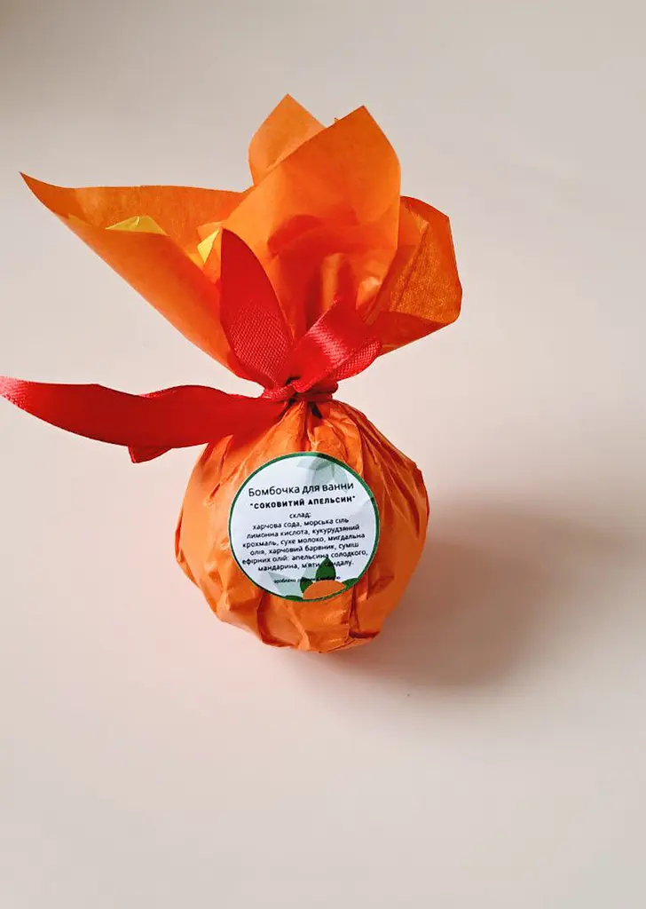 Бомбочка для ванни Svich Shop Iren Osadcha Аромат апельсина 75 г - фото 4