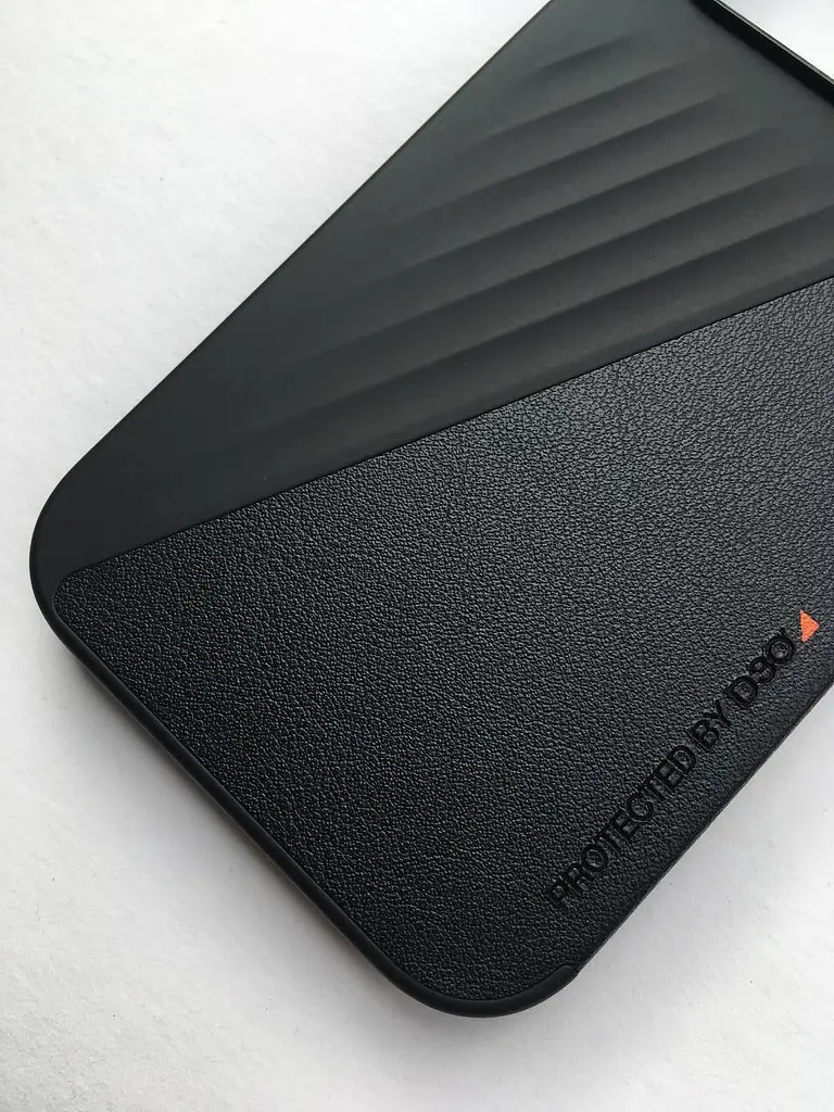 Оригінальний протиударний чохол для iPhone 13 Pro Max (6.7") Gear4 Brooklyn MagSafe Black - фото 4