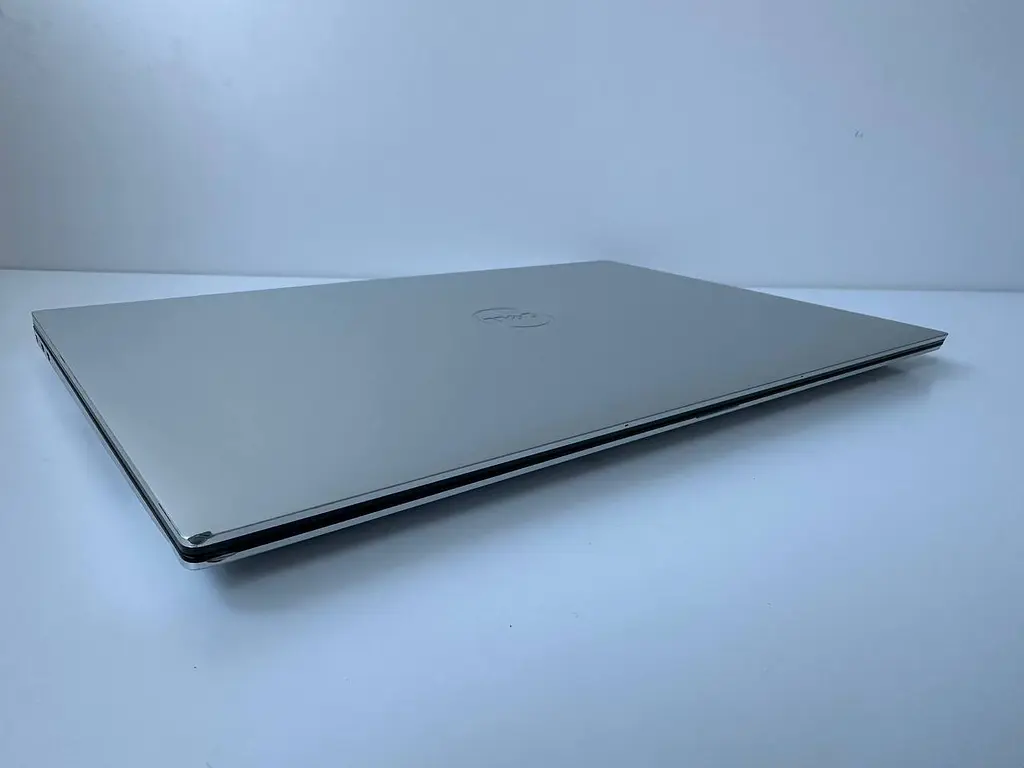 Ігровий ноутбук Dell XPS 17 9700 17.3" (i7-10875H / 32GB / SSD 512GB / RTX 2060 6GB / 4K IPS Touch) б/в - фото 11