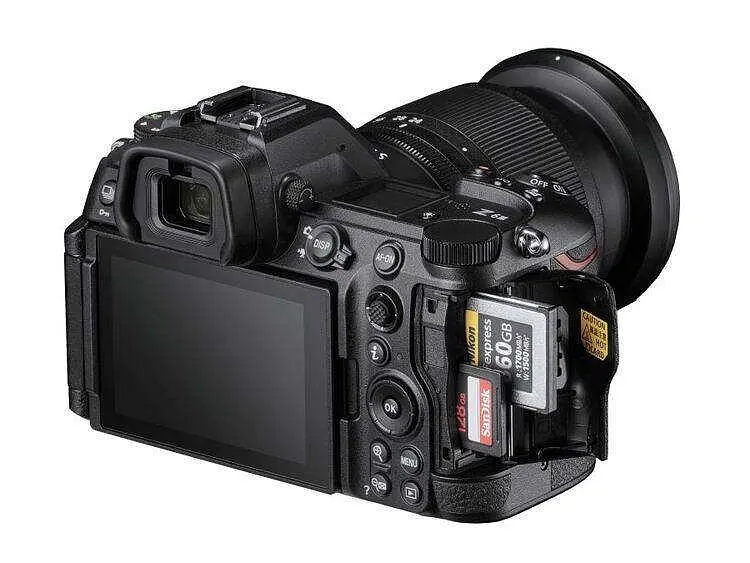 Цифровая камера Nikon Z6 III kit 24-70mm f/4 S (VOA130K001) - фото 8