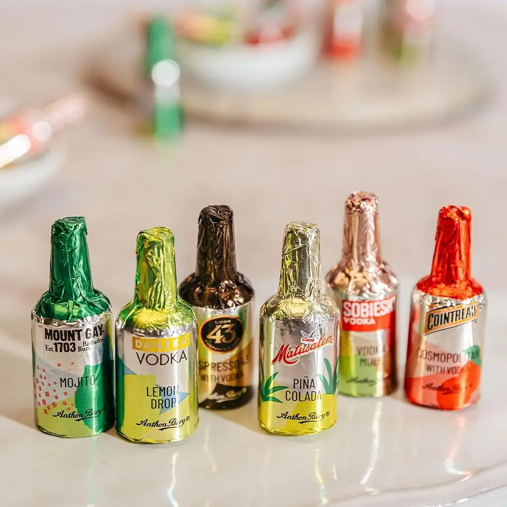 Шоколадні пляшечки з коктейлями Anthon Berg Chocolate Cocktail Liqueurs 8шт, 125г - фото 4