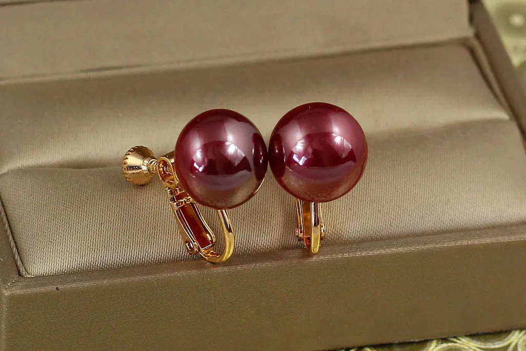 Сережки кліпси Xuping Jewelry кульки червоний перламутр 1,6 см золотисті