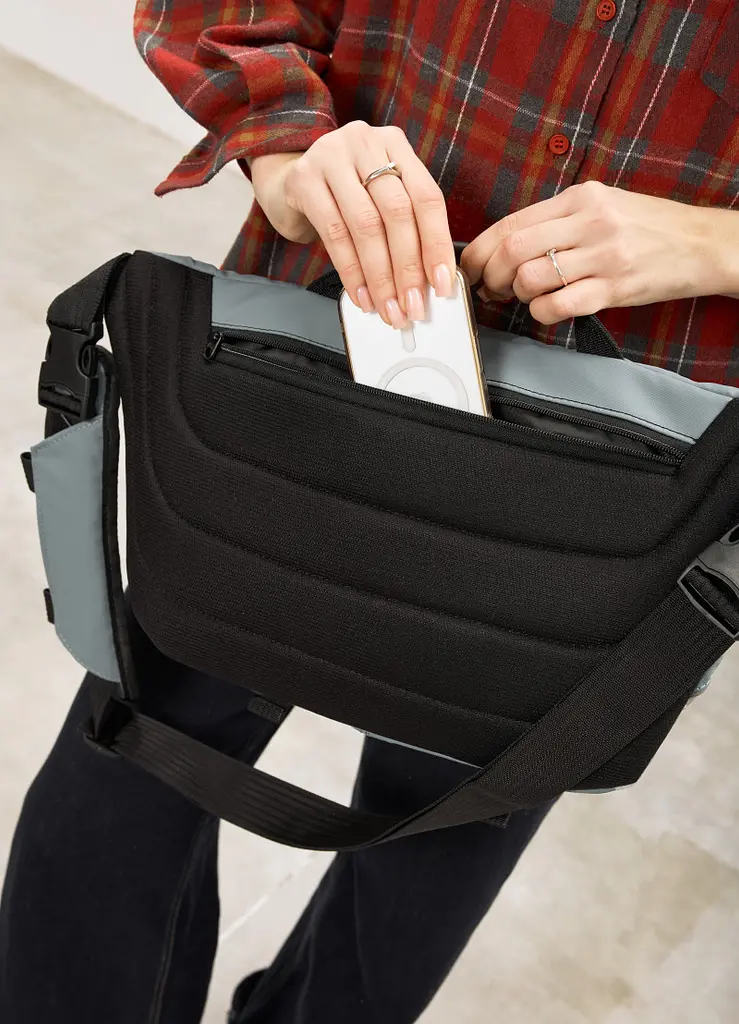 Жіноча cумка-бананка під ноутбук Sambag Urban Pro блакитна 46 × 26 см (51411210) - фото 8