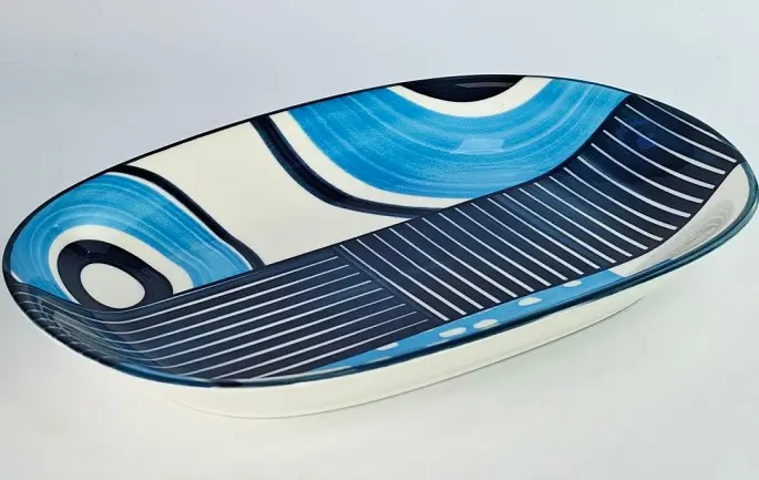 Тарілка овальна, блакитна, 28x18,5x3,5 см "Тригір'я"