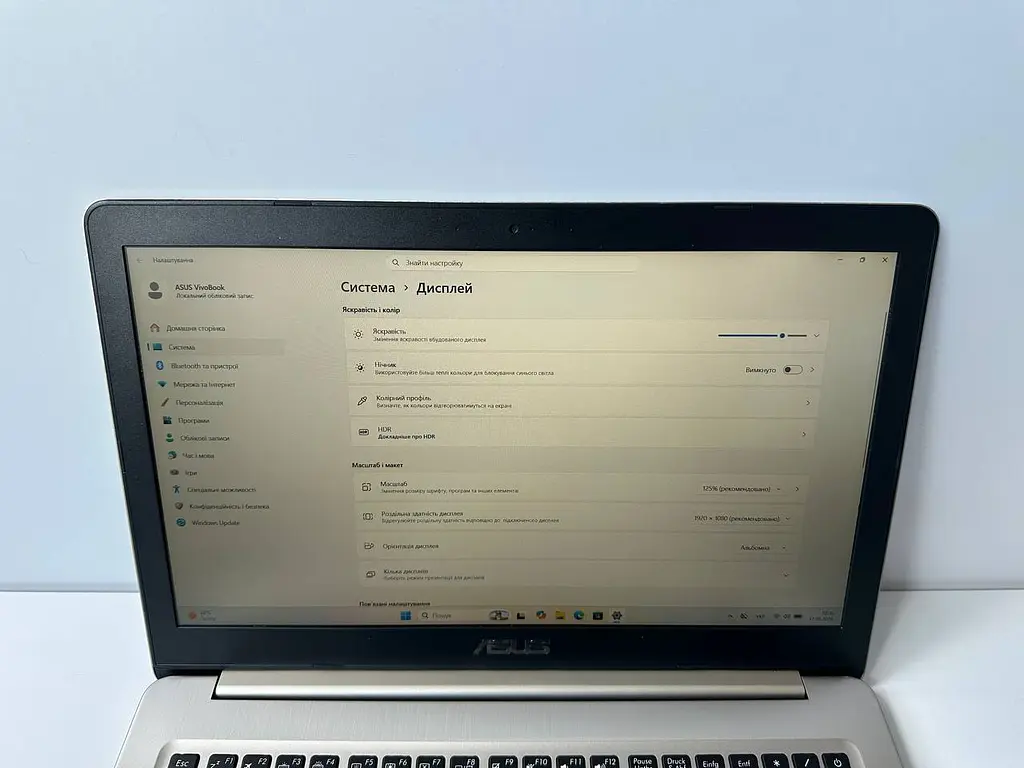 Ігровий ноутбук ASUS VivoBook Pro 15 N580GD 15.6" (i7-8750H / 16GB / SSD 256GB / GTX 1050 4GB) б/в - фото 6