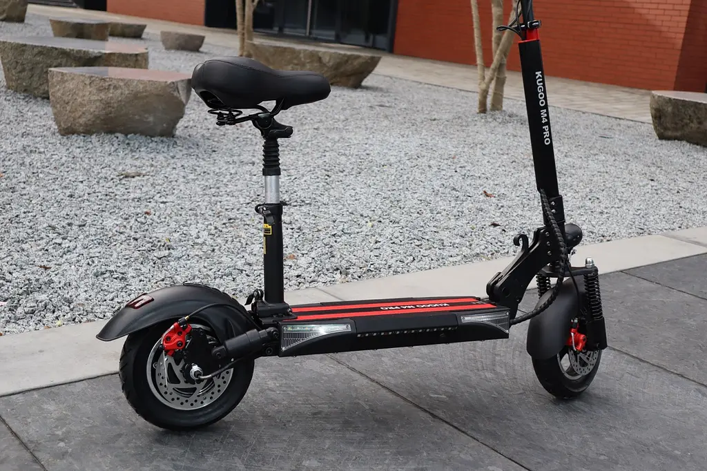 Электросамокат KUGOO M4 PRO 48V 1000W | усиленный аккумулятор 18Ah | с сиденьем и подсветкой - фото 6