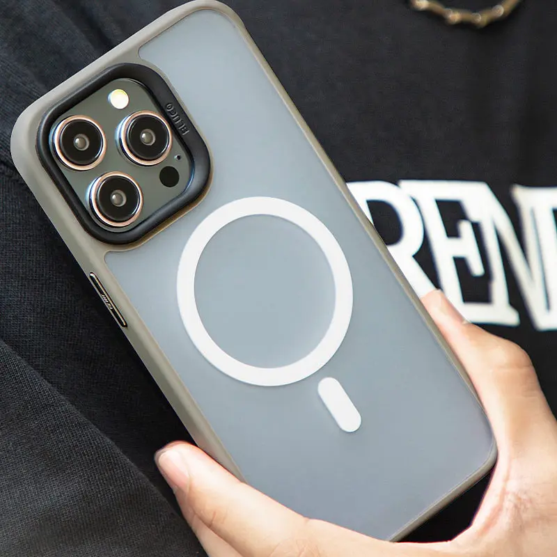 TPU+PC чохол Blueo Skin Friendly Frosted with MagSafe для Apple iPhone 15 Pro (6.1) Сірий / Grey - фото 2