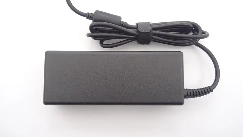 Блок живлення для ноутбука Dell 19.5V, 4.62A, 90W, 4.0x1.7, 3 hole, L-подібний роз'єм, black (без кабеля !) - фото 4