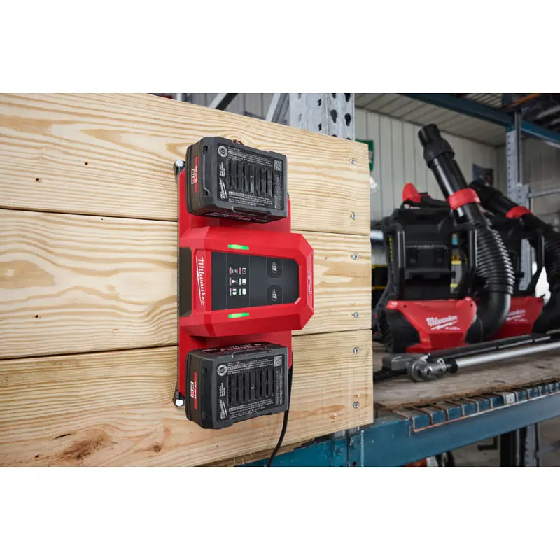 Зарядний пристрій MILWAUKEE, M18 MDBSC DUAL SUPER CHARGER (на 2 акумулятори) - фото 3