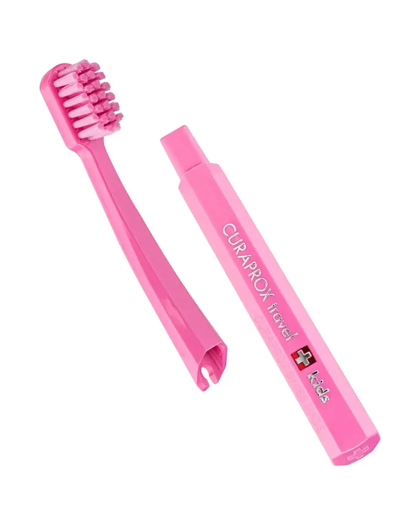 Дорожный набор Curaprox Kids розовый: зубная щетка Kids + детская зубная паста 10 мл + ершики 2 шт. - фото 3