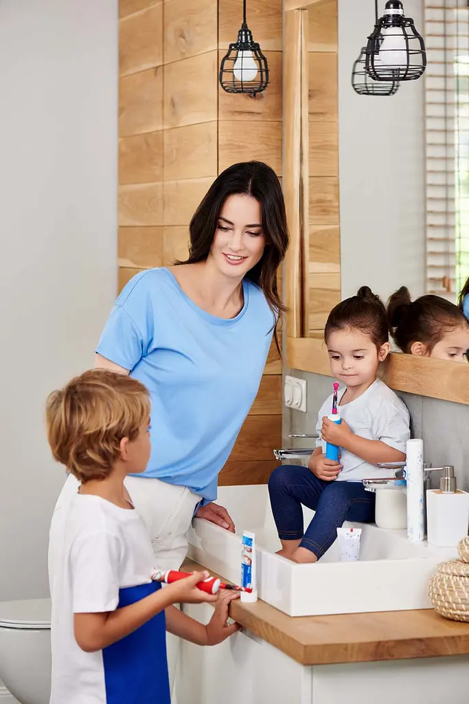 Набір електричних зубних щіток Oral-B Braun Pro 750 & Kids Cars Family Edition 2 шт. - фото 12