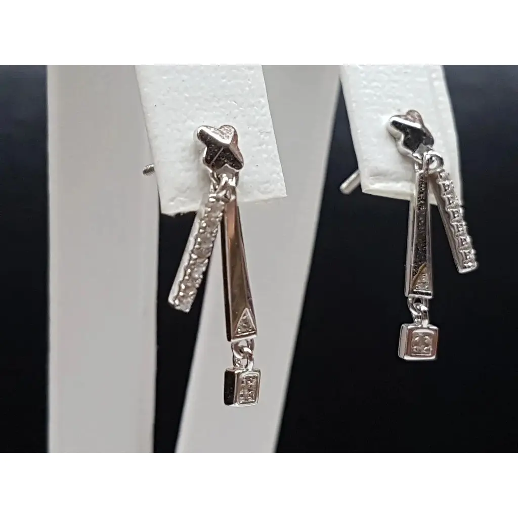 Серебряные серьги Подиум с фианитами. BB0142B - фото 3