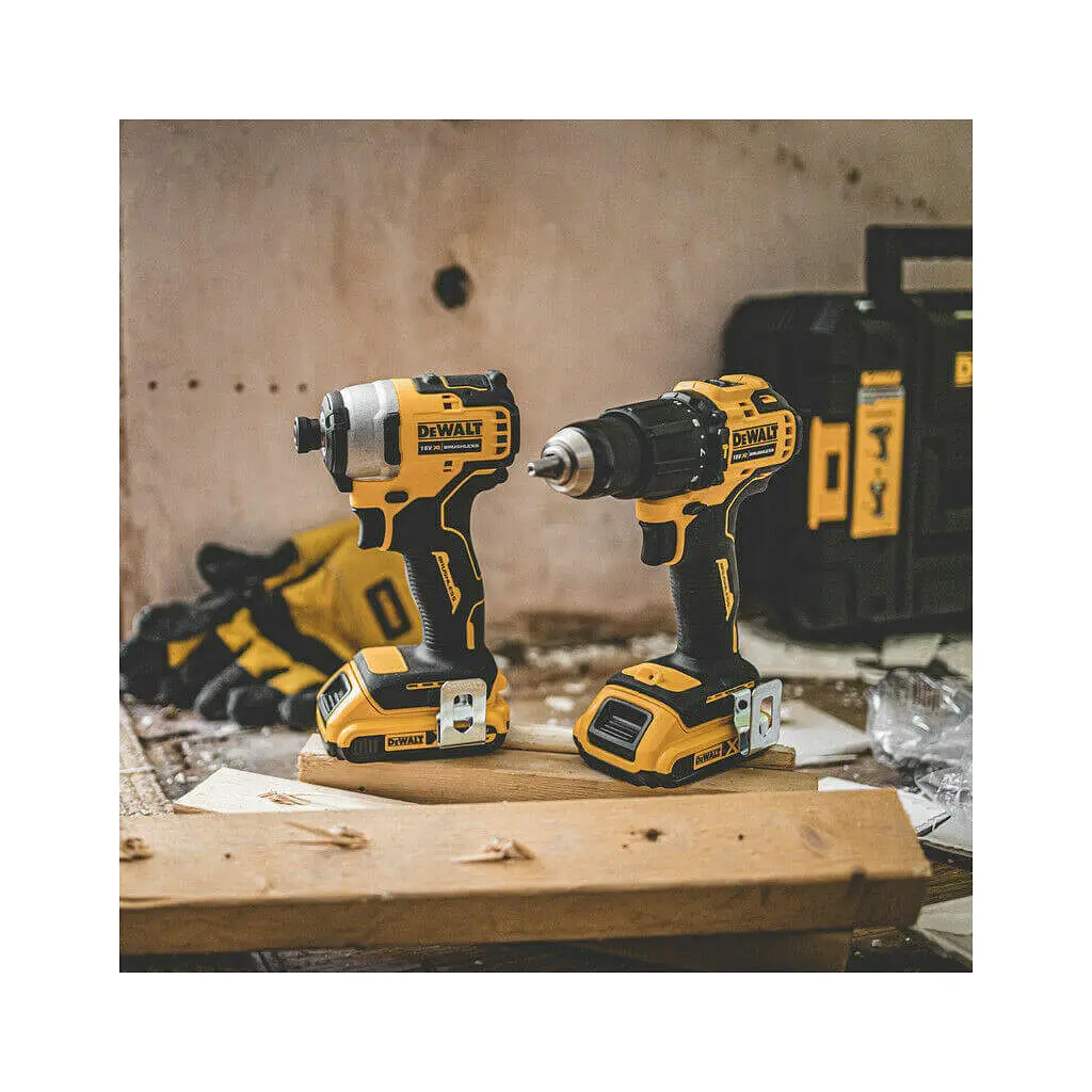 Набір електроіструментів DeWALT 2 од. 18 В XR Li-lon, вага 5.9 кг, кейс TSTAK, 2 АКБ та ЗП (DCK2062D2T) - фото 3