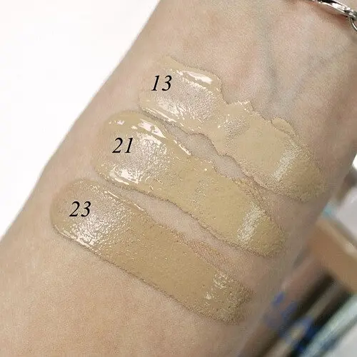 Тональний крем для обличчя Освітлення Collagen Whitening Moisture Foundation SPF15 (23) Enough 100 мл - фото 4